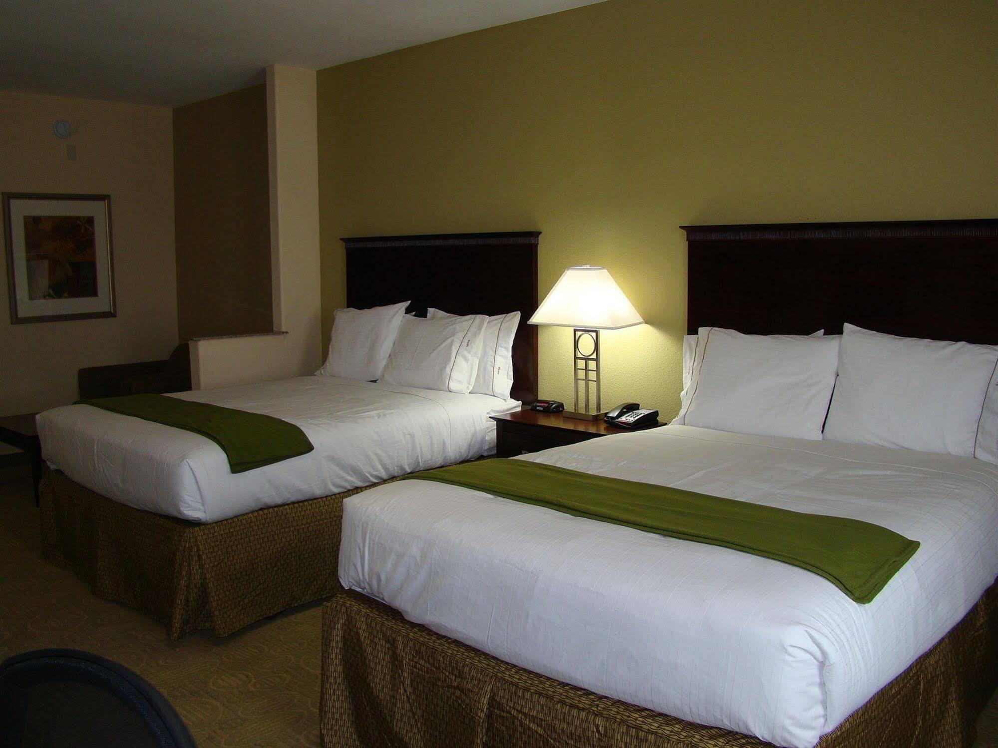 Holiday Inn Express & Suites Brownfield Buitenkant foto